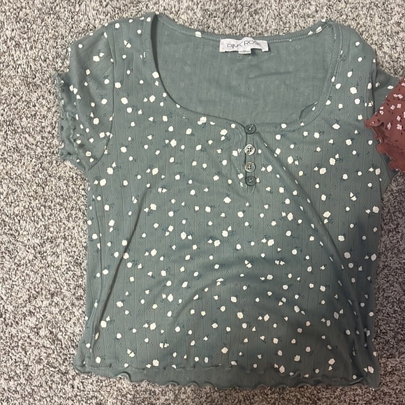 Tight-Fit Ribbed Tee - Picture 2 of 6